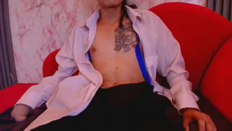 garu_moon online show from April 1, 2026, 4:02 am