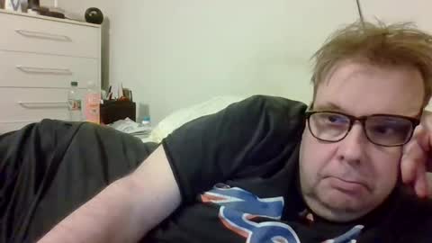 Gary online show from April 21, 2026, 1:42 am