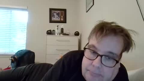 Snapshot of garyg930 chatting on May 6, 2026, 6:35 pm Gary online show from May 6, 2026, 6:35 pm