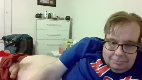 Snapshot of garyg930 chatting on May 18, 2026, 3:24 am Gary online show from May 18, 2026, 3:24 am