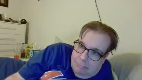 Snapshot of garyg930 chatting on May 24, 2026, 1:21 am Gary online show from May 24, 2026, 1:21 am