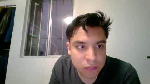 Snapshot of garypinepineapple chatting on May 4, 2026, 1:12 am garypinepineapple online show from May 4, 2026, 1:12 am