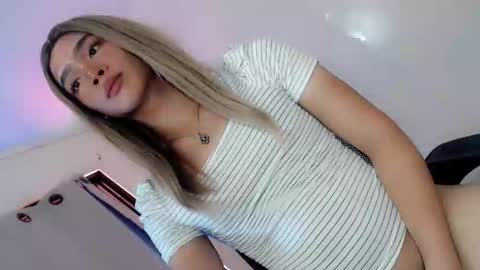 JUST CALL ME OLIVIA online show from May 5, 2026, 6:21 am