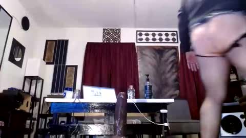 gatewaylaptop2019 online show from October 16, 2025, 1:17 am