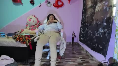 Diana online show from November 13, 2025, 11:42 am