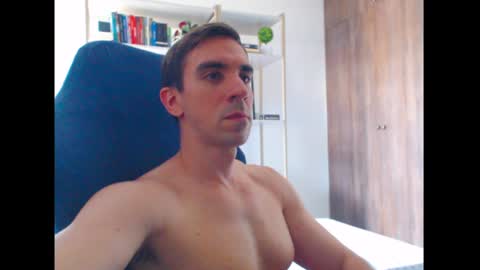 gatosarado23 online show from January 2, 2025, 3:51 pm