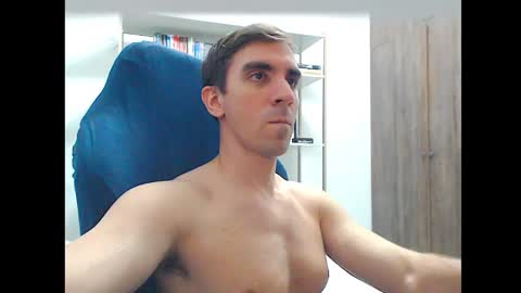 gatosarado23 online show from December 22, 2025, 2:52 am