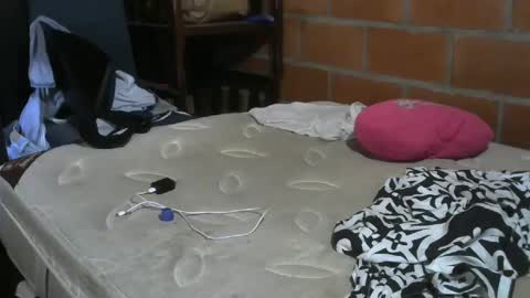 gattitosexy_95 online show from February 4, 2025, 8:59 pm