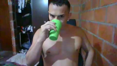 gattitosexy_95 online show from February 21, 2025, 8:16 pm