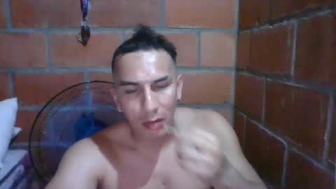 gattitosexy_95 online show from August 1, 2026, 7:35 pm