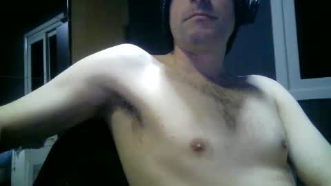 Snapshot of gauchors21 chatting on November 9, 2025, 2:32 am gauchors21 online show from November 9, 2025, 2:32 am