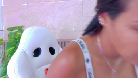 Snapshot of gaviluc_ chatting on May 4, 2026, 12:45 pm gaviluc_ online show from May 4, 2026, 12:45 pm