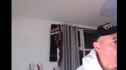 gavinkush online show from December 16, 2025, 10:04 pm