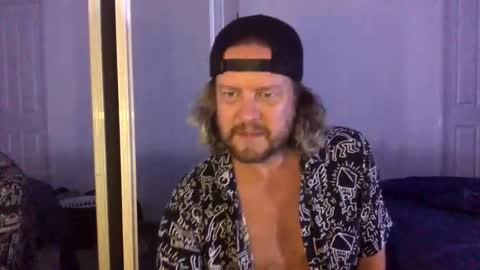 gcsurfer81 online show from November 29, 2025, 9:45 am