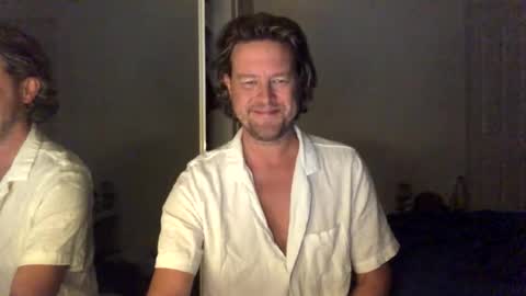 gcsurfer81 online show from April 21, 2026, 9:04 am