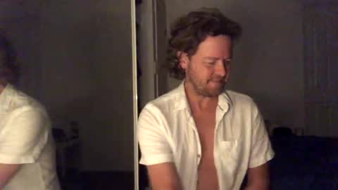 gcsurfer81 online show from April 26, 2026, 9:29 am