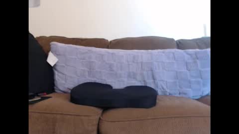 G online show from November 3, 2025, 5:36 pm