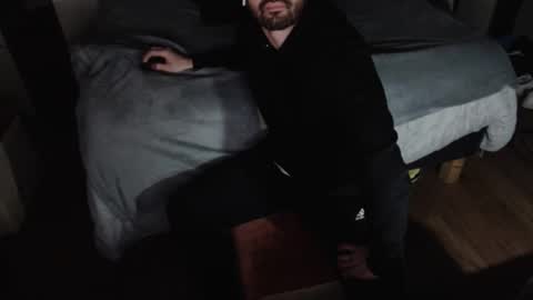 geep90 online show from March 9, 2026, 11:42 pm