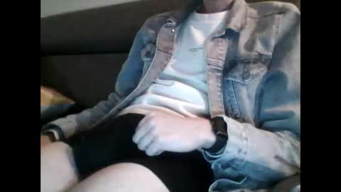 Snapshot of geil123569551 chatting on November 19, 2025, 5:46 pm geil123569551 online show from November 19, 2025, 5:46 pm