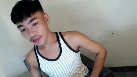 Snapshot of gelluxxx chatting on April 4, 2026, 4:48 pm gelo online show from April 4, 2026, 4:48 pm