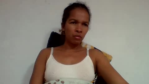 Snapshot of gelmene chatting on June 23, 2026, 3:54 pm gelmene online show from June 23, 2026, 3:54 pm