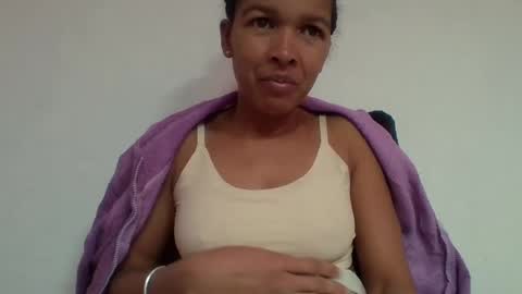 Snapshot of gelmene chatting on June 29, 2026, 10:37 am gelmene online show from June 29, 2026, 10:37 am