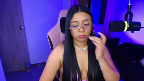 geminis11 online show from April 21, 2026, 11:29 pm