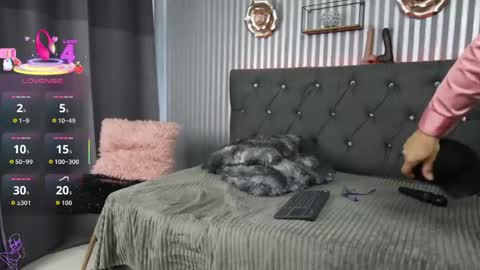 geminis_milf online show from June 4, 2026, 7:09 pm