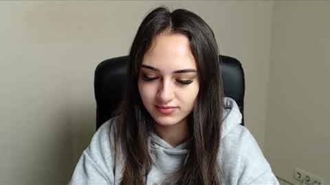 Gemma online show from November 17, 2025, 7:14 am