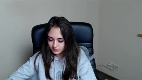 Gemma online show from November 21, 2025, 7:51 am