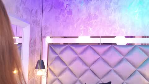 Maria  online show from September 11, 2025, 3:06 am