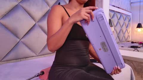 Snapshot of gemma_sm chatting on May 24, 2026, 3:11 am Maria online show from May 24, 2026, 3:11 am