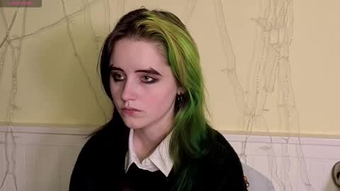 Ilona online show from October 7, 2025, 6:27 pm