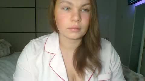 Snapshot of gemmarmalade chatting on May 15, 2026, 7:15 am GEMMARMALADE online show from May 15, 2026, 7:15 am