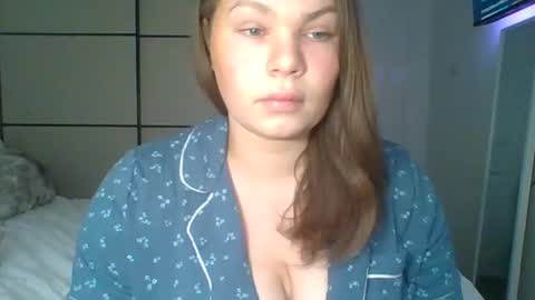 Snapshot of gemmarmalade chatting on May 16, 2026, 6:32 am GEMMARMALADE online show from May 16, 2026, 6:32 am