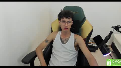 Snapshot of gendo_05 chatting on June 13, 2026, 12:52 am GENDO online show from June 13, 2026, 12:52 am