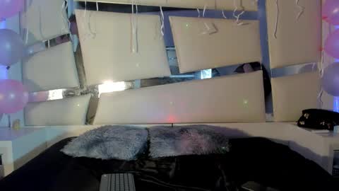 Genesis online show from November 3, 2025, 2:02 am