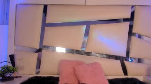 Genesis online show from November 30, 2025, 5:22 am