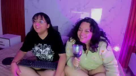 Snapshot of genesis_y_moon chatting on June 21, 2026, 3:31 am genesis_y_moon online show from June 21, 2026, 3:31 am