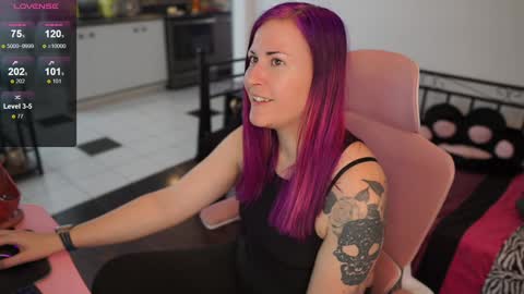 Genny Rock   and  online show from January 30, 2025, 8:42 pm