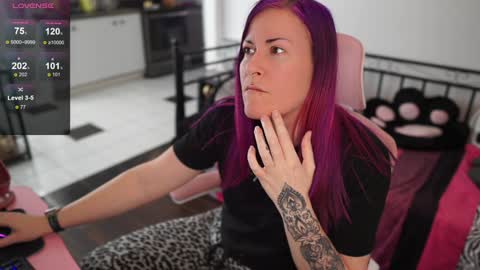 Genny Rock   and  online show from February 2, 2025, 2:13 pm