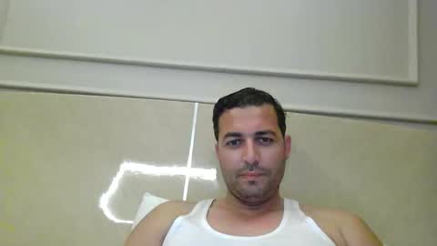 genteldevil online show from November 25, 2025, 5:57 pm