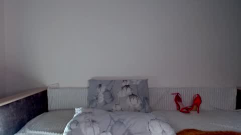 Chrisa online show from February 25, 2025, 3:16 pm