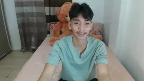 Rayl online show from October 9, 2025, 10:57 am