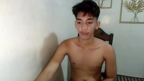 Rayl online show from October 31, 2025, 1:56 pm