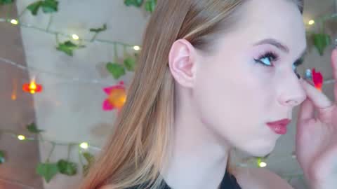 GentleRossi online show from October 10, 2025, 3:33 pm