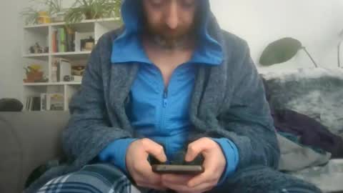 Geon online show from September 9, 2025, 8:36 am