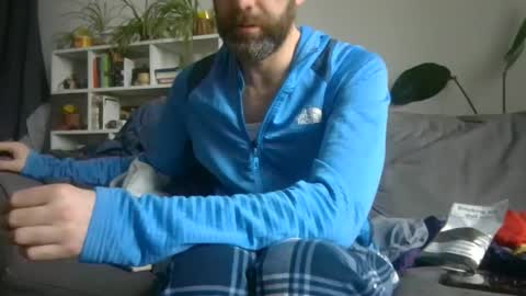 Geon online show from September 19, 2025, 9:22 am