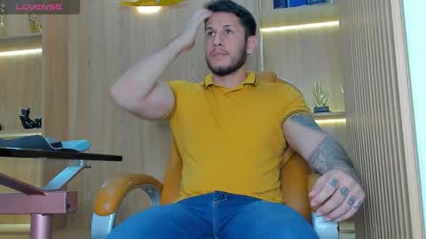 Snapshot of george_diesell_ chatting on October 5, 2025, 4:11 am George online show from October 5, 2025, 4:11 am