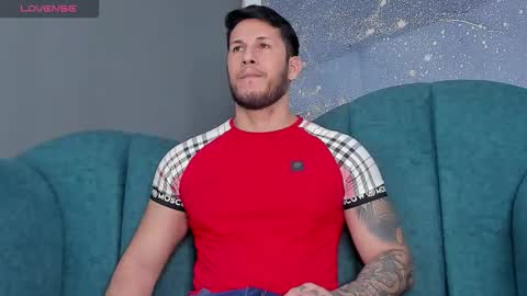 Snapshot of george_diesell_ chatting on October 6, 2025, 4:32 am George online show from October 6, 2025, 4:32 am